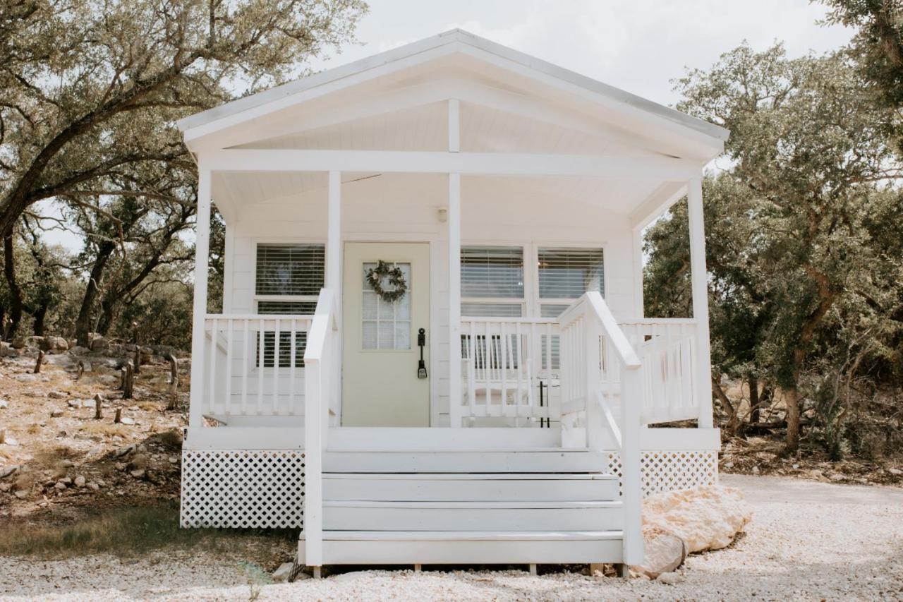 Вилла The Perch- Texas Tiny Haus With Amazing Views Spring Branch Экстерьер фото